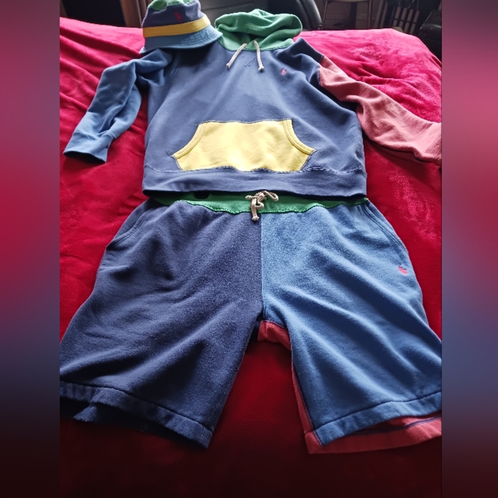 Mens Polo Ralph Lauren Colorblocked hoodie,shorts, and bucket hat (s/m).